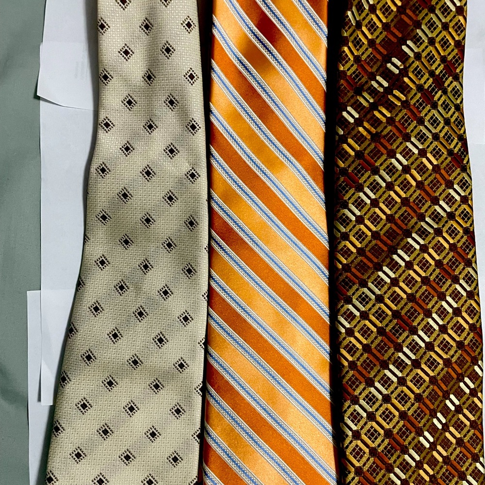 Different kind of tie